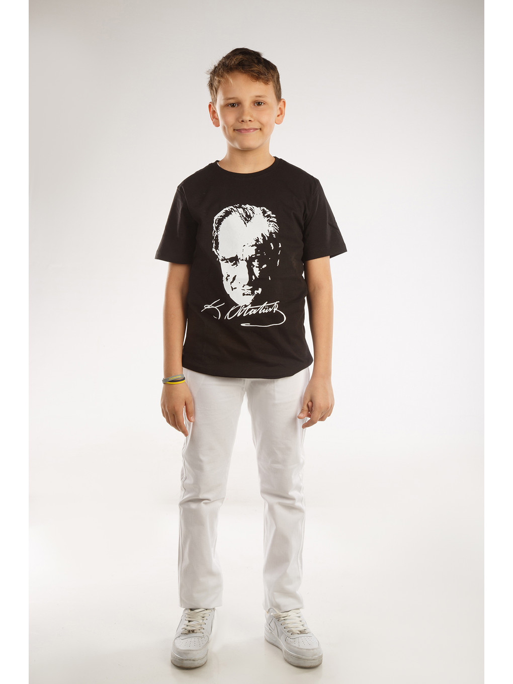 Siyah Kids Bisiklet Yaka Atatürk Baskılı Kısa Kollu Erkek Çocuk Tişört-2