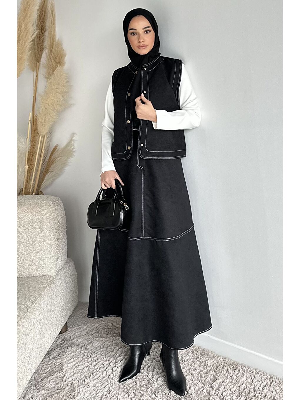 Siyah Bisiklet Yaka Body Süet Yelek Etek Tesettür Üçlü Takım-5