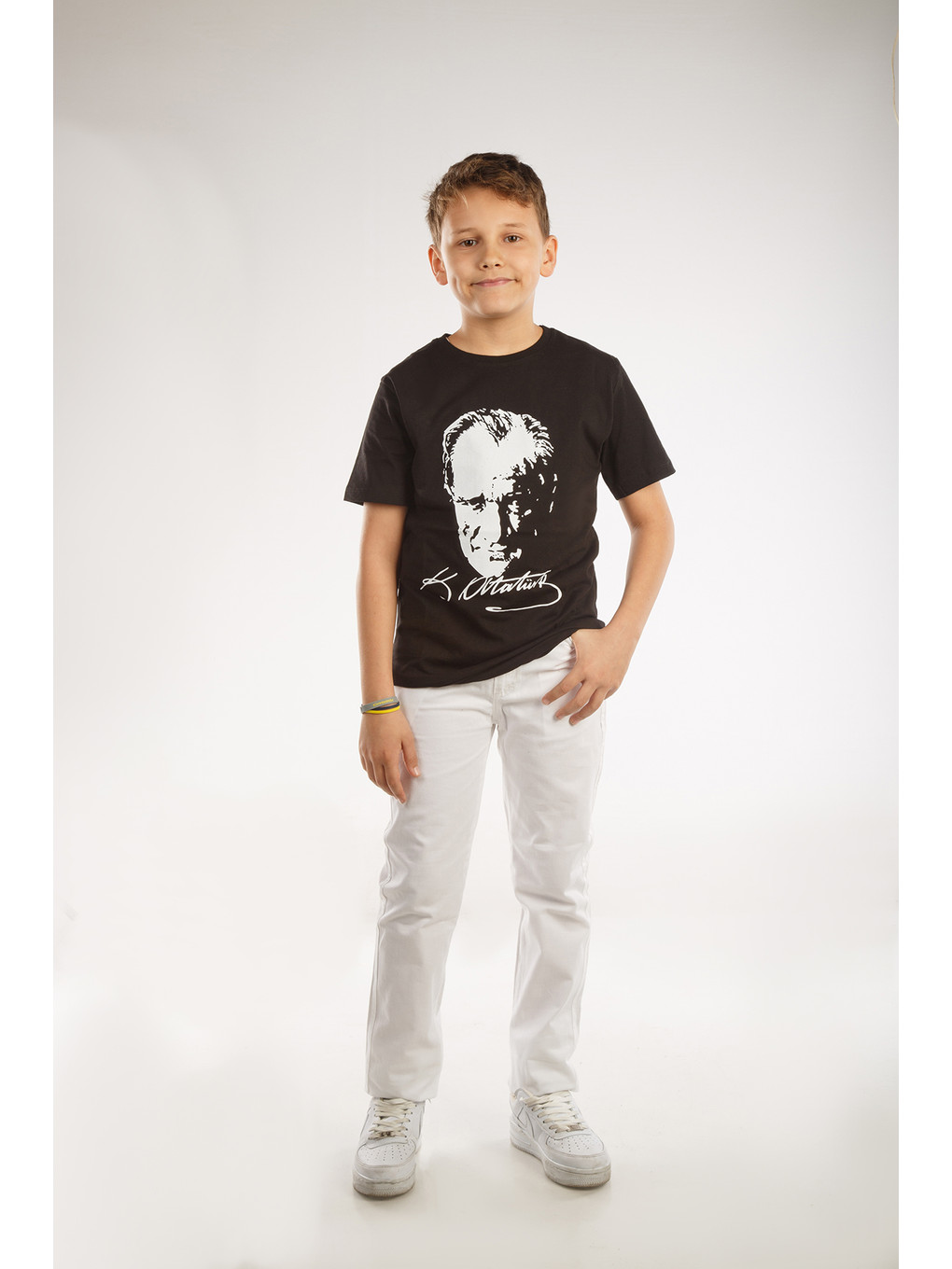 Siyah Kids Bisiklet Yaka Atatürk Baskılı Kısa Kollu Erkek Çocuk Tişört-3