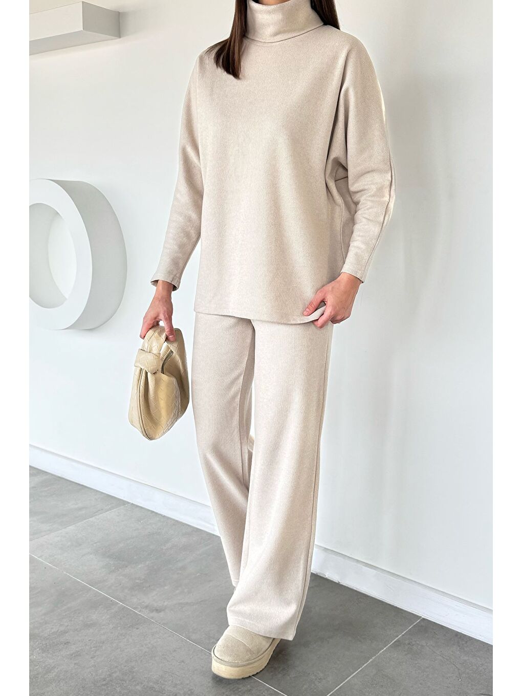 Bej Balıkçı Yaka Salaş Bluz Pantolon İkili Takım