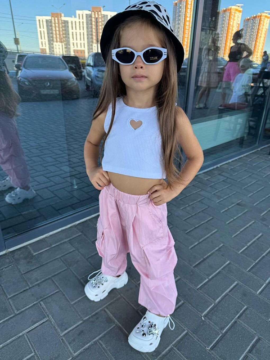 Karışık Kız Çocuk Pamuklu Pembe Cepli Kargo Pantolonlu Takım - Kalp Detaylı Crop Atlet-3