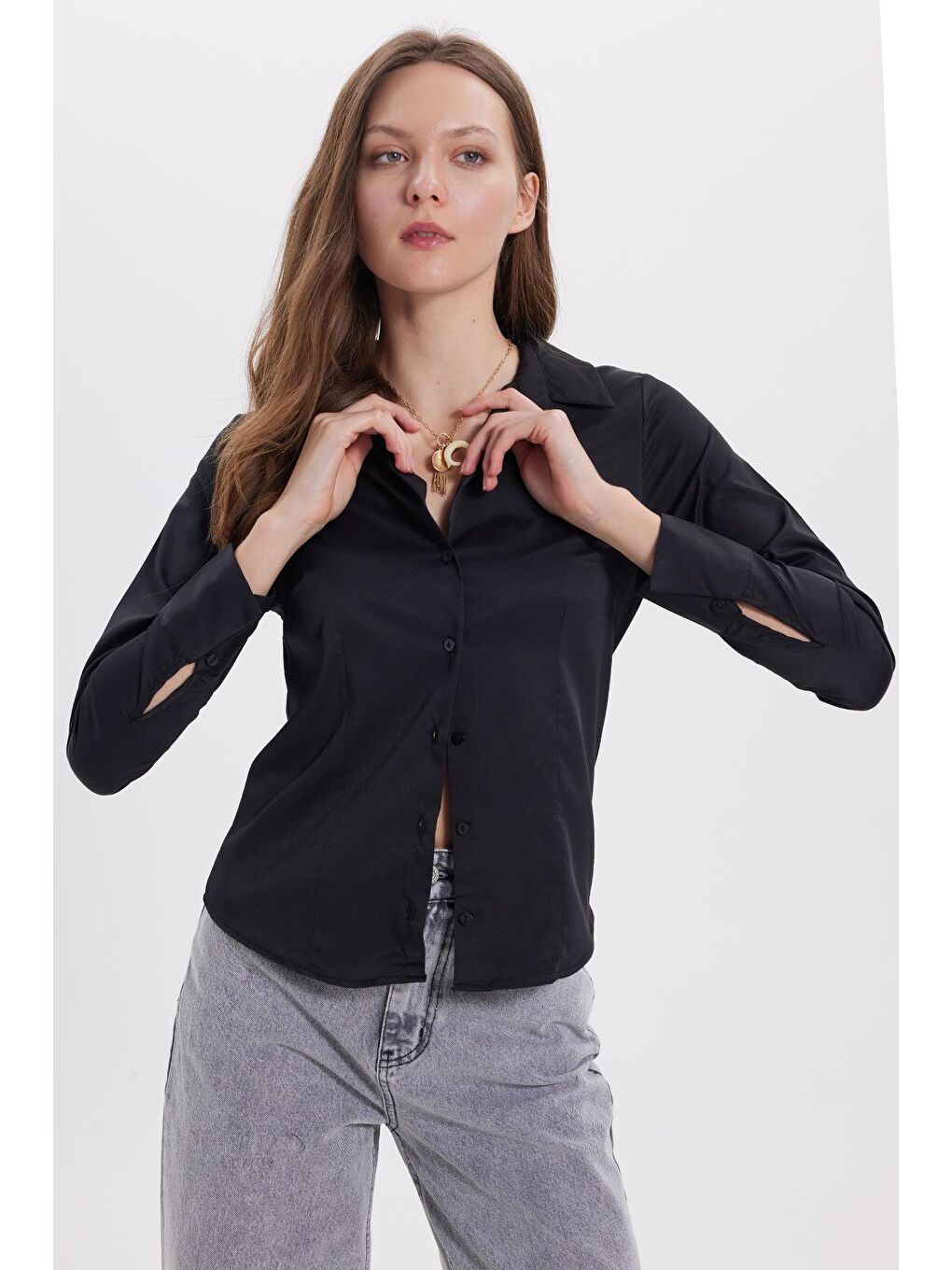 Kadın Slim Fit Dar Kesim Pensli Vucüda Oturan Klasik Yaka Uzun Kollu Elastanlı Siyah Gömlek-5