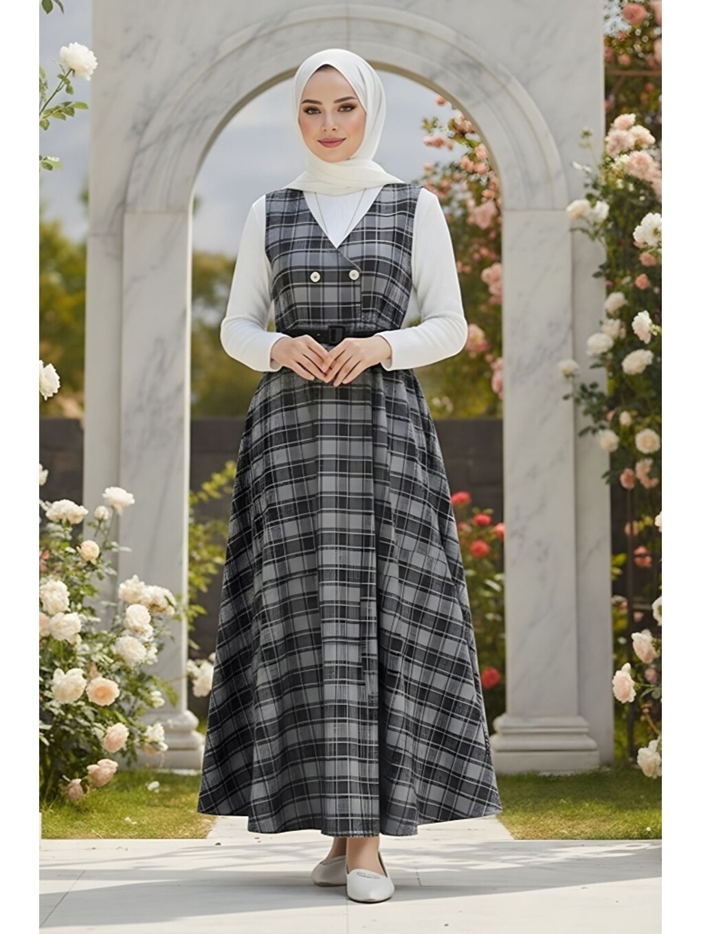 Siyah Ekose Desenli Kemerli Tesettür Elbise-3