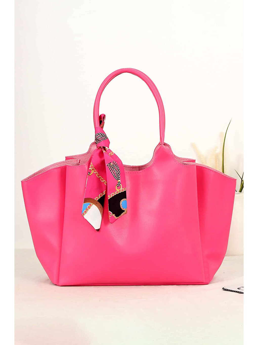 Fuşya Monaco Fularlı Büyük Boy Kadın Omuz Çantası BP-4768O