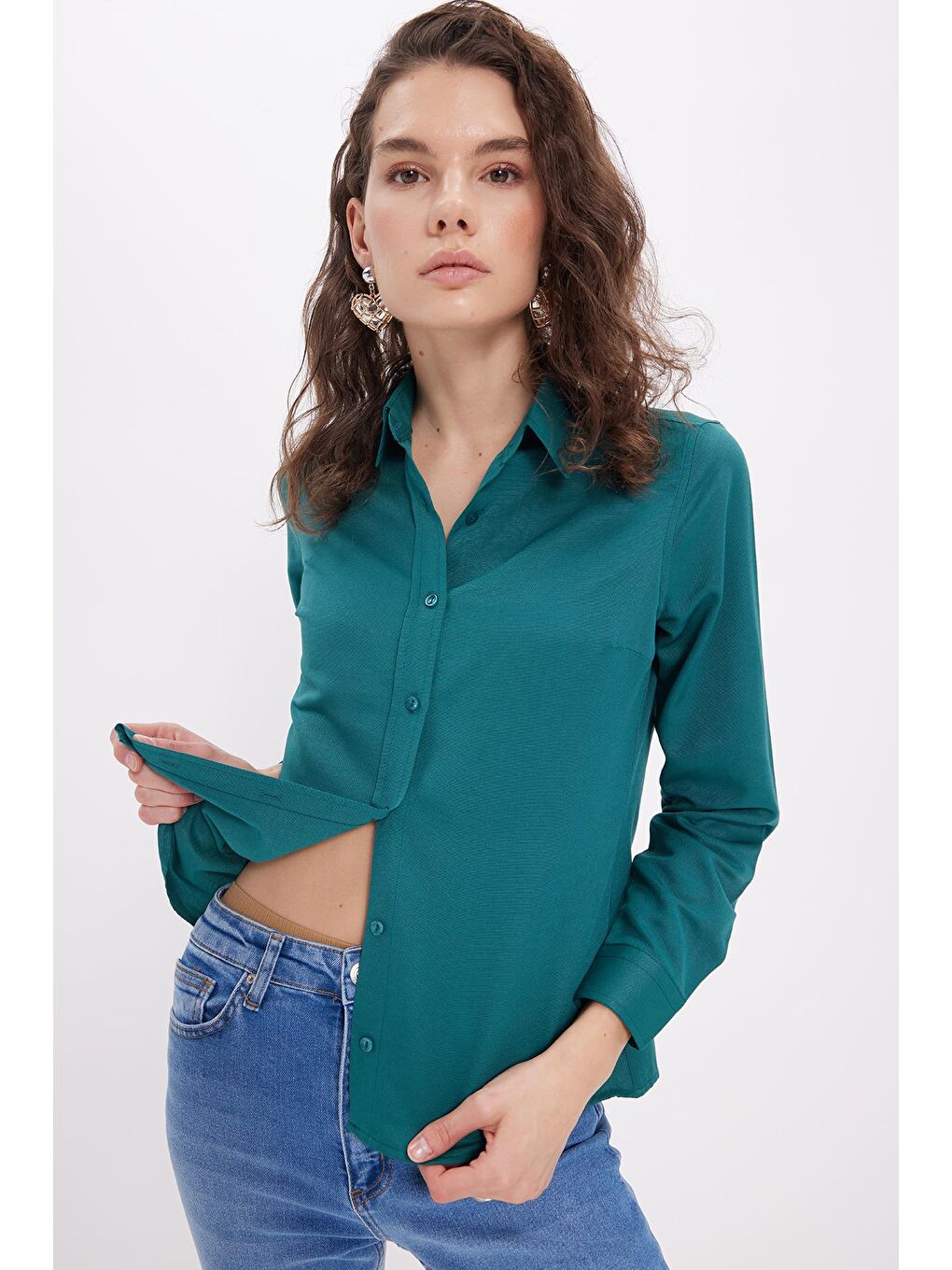 Kadın Slim Fit Dar Kesim Uzun Kollu Pamuklu Vücuda Oturan Dokulu Yeşil Basic Gömlek-4
