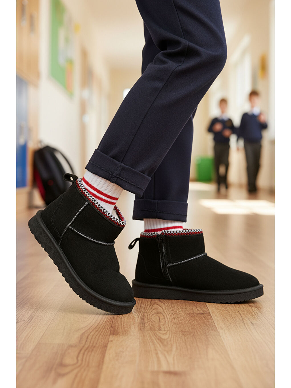 Siyah Süet İçi Kürklü Soğuğa Dirençli Kız Çocuk Bot Ugy F-2