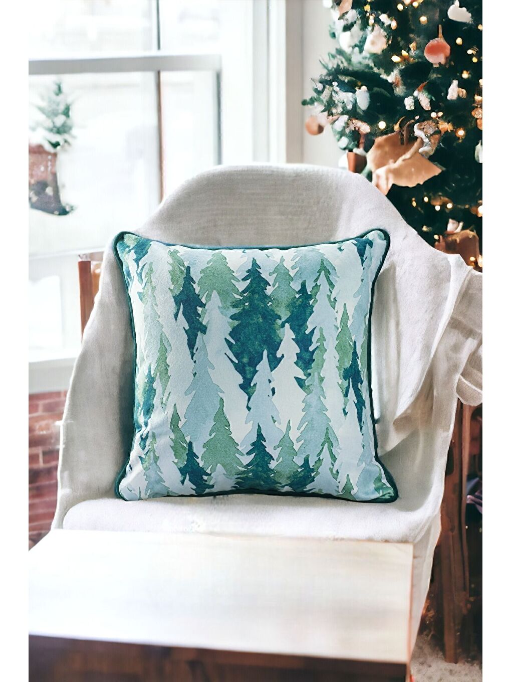 Yılbaşı Kırlent Kılıfı Yeşil Beyaz Çam Ağacı Desenli Yeni Yıl Ağacı 43X43