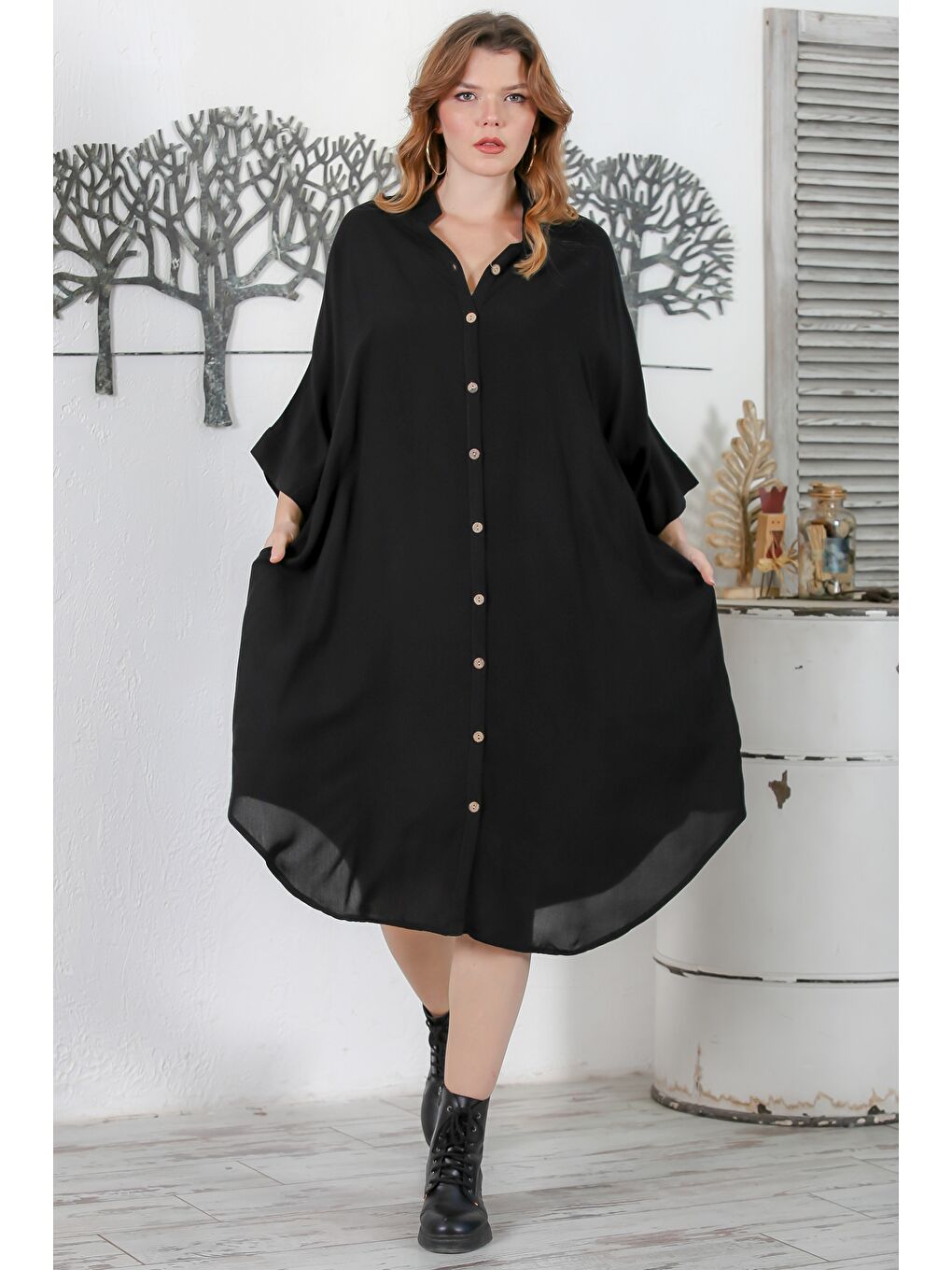 Siyah Hakim Yaka 3/4 Kol Düğmeli Gizli Cepli Casual Oversize Dokuma Elbise 121 87-2