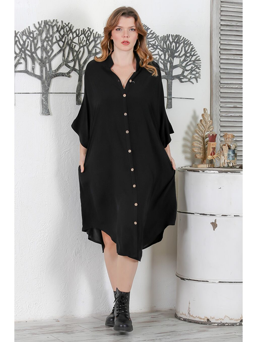 Siyah Hakim Yaka 3/4 Kol Düğmeli Gizli Cepli Casual Oversize Dokuma Elbise 121 87-3