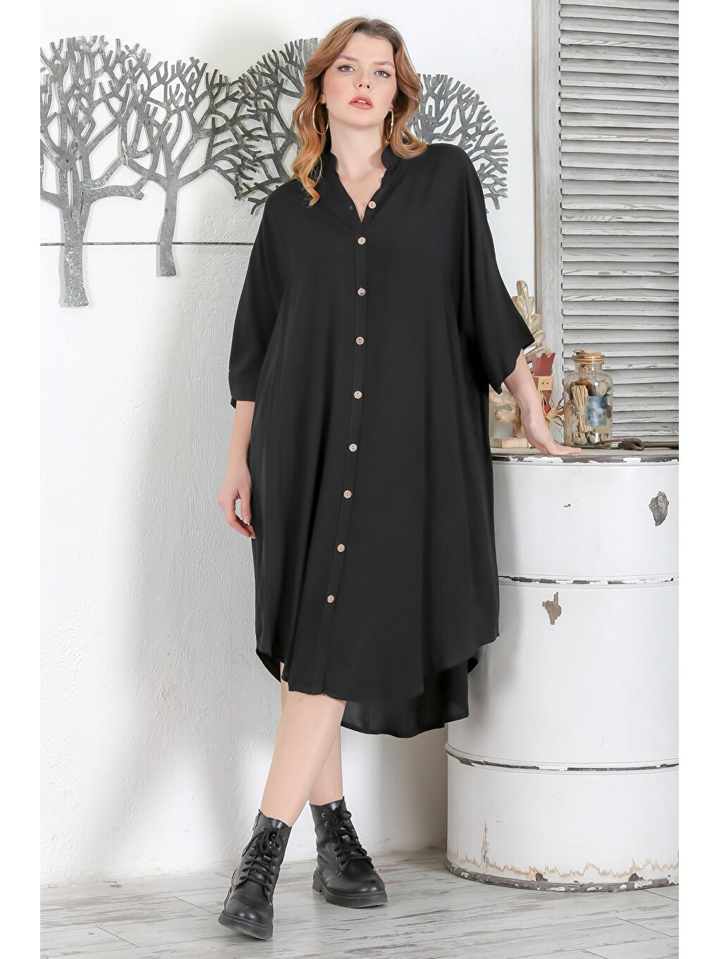 Siyah Hakim Yaka 3/4 Kol Düğmeli Gizli Cepli Casual Oversize Dokuma Elbise 121 87-5