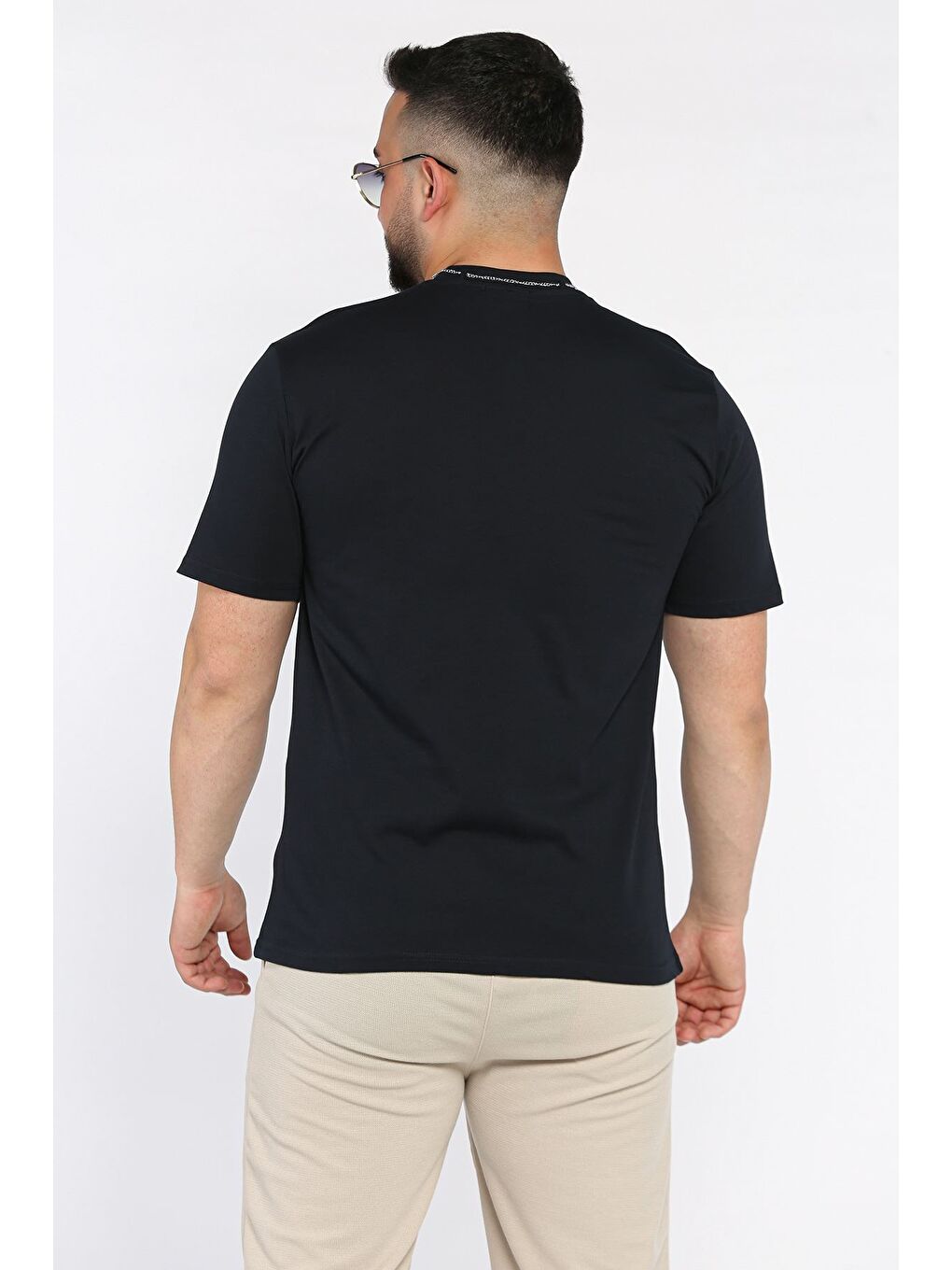 Lacivert Aksesuarlı Cepli Erkek Tişört-2