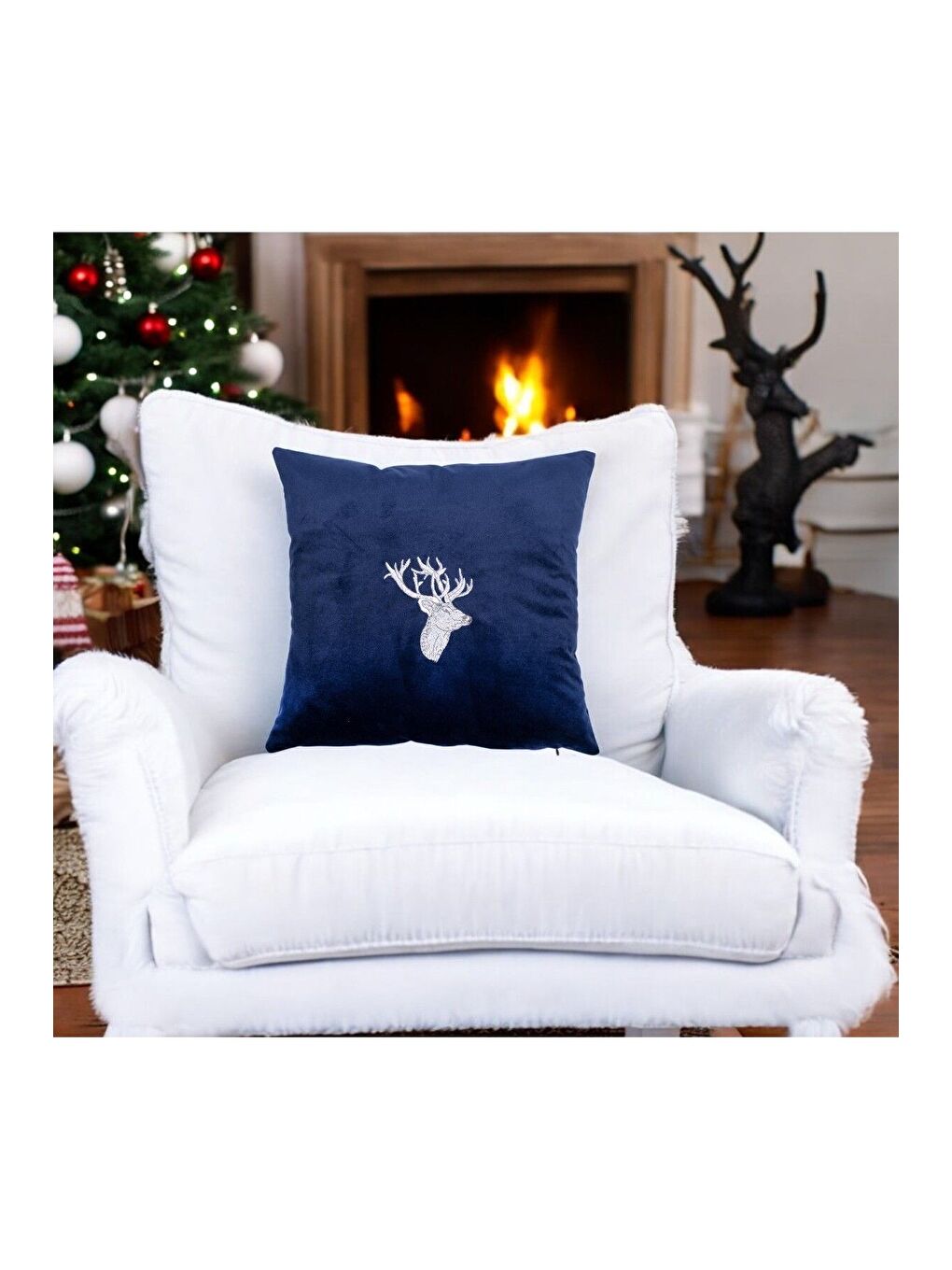 Yılbaşı Kırlent Kılıfı Geyik Nakışlı Lacivert  Yeni Yıl Konseptli 43x43