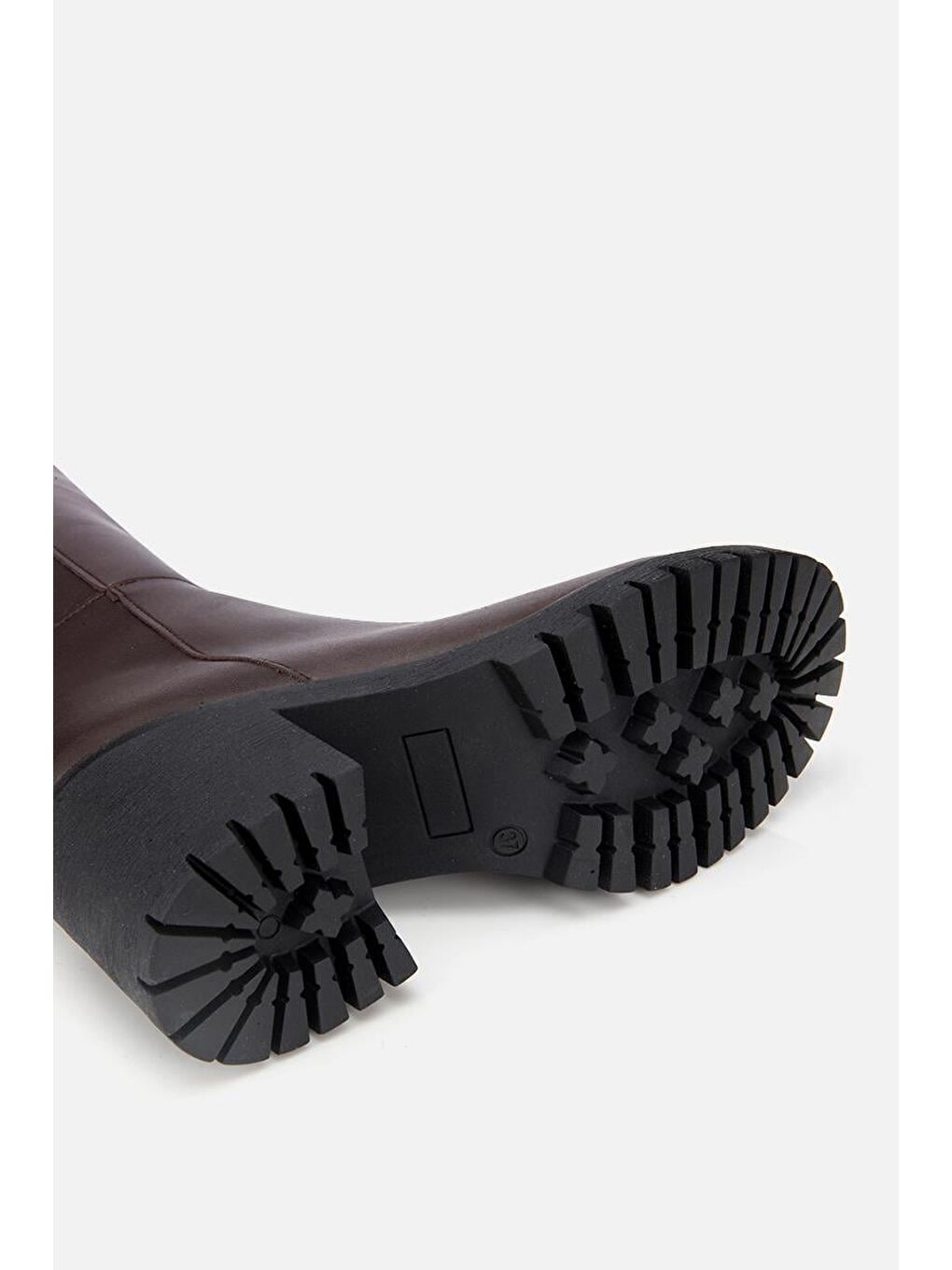 Kadın Kahverengi Kalın Tabanlı Topuklu Çizme-5