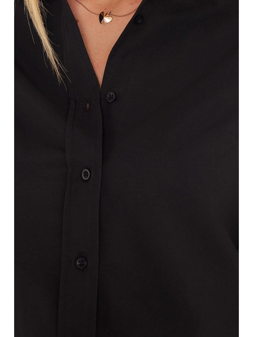 Kadın Slim Fit Dar Kesim Uzun Kollu Pamuklu Vücuda Oturan Dokulu Siyah Basic Gömlek-2