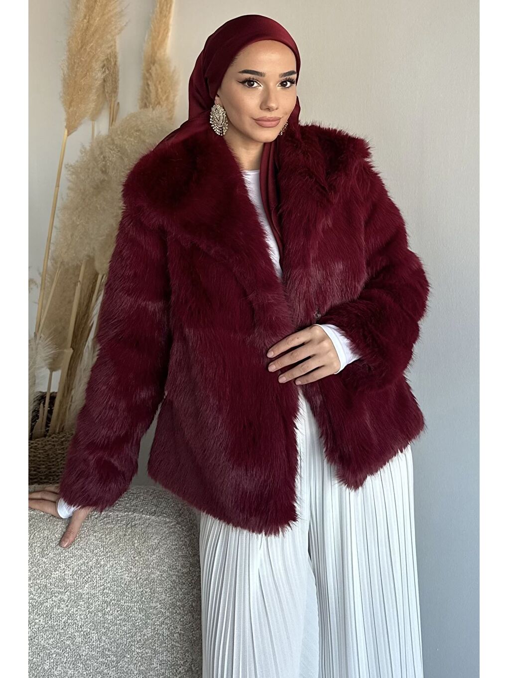 Bordo İç Astarlı Çift Cepli Kürklü Tesettür Mont-3