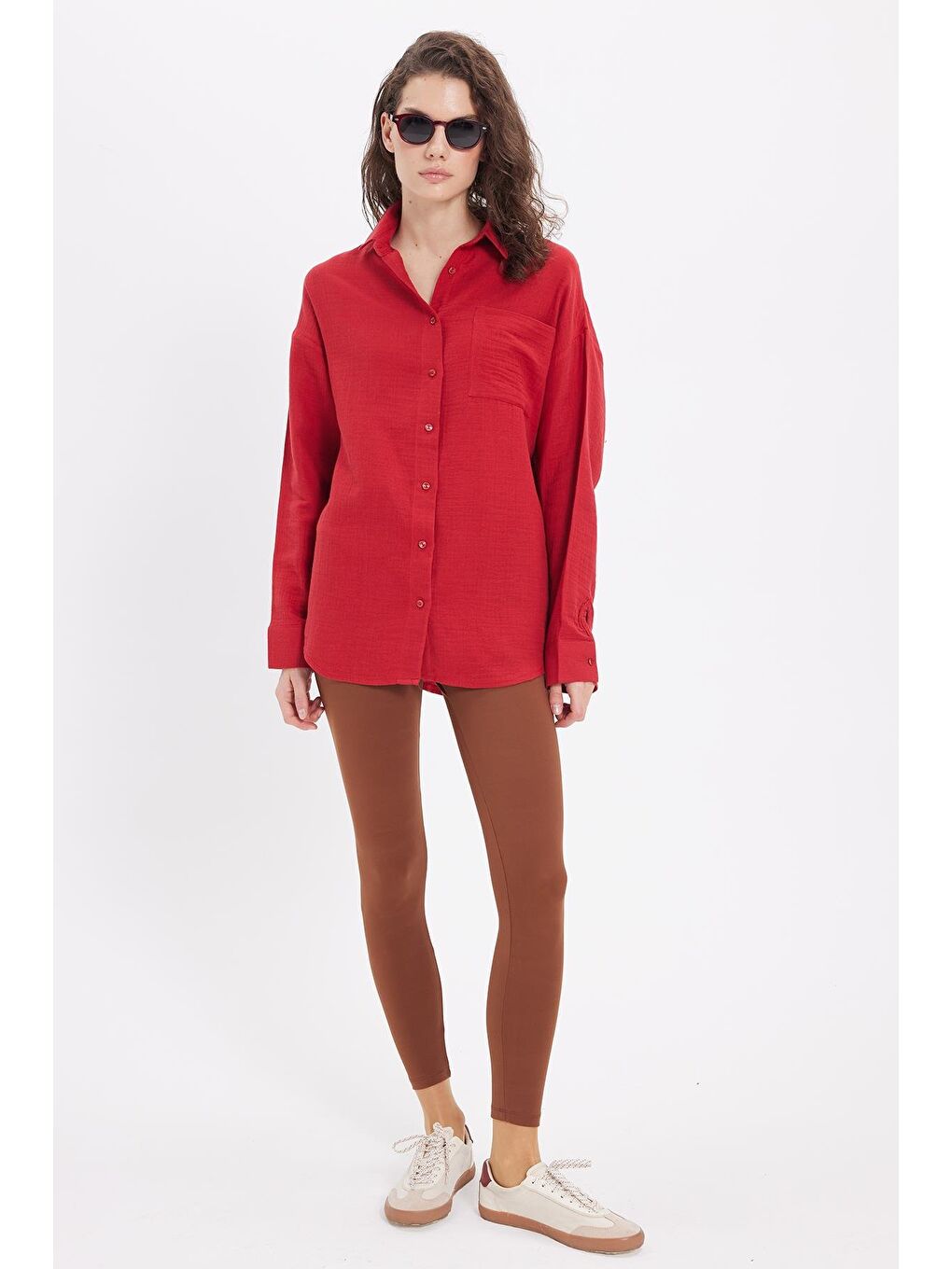 Kadın Oversize Geniş Kesim %100 Pamuk Müslin Kumaş Uzun Kollu Cepli Dokulu Bordo Gömlek-2