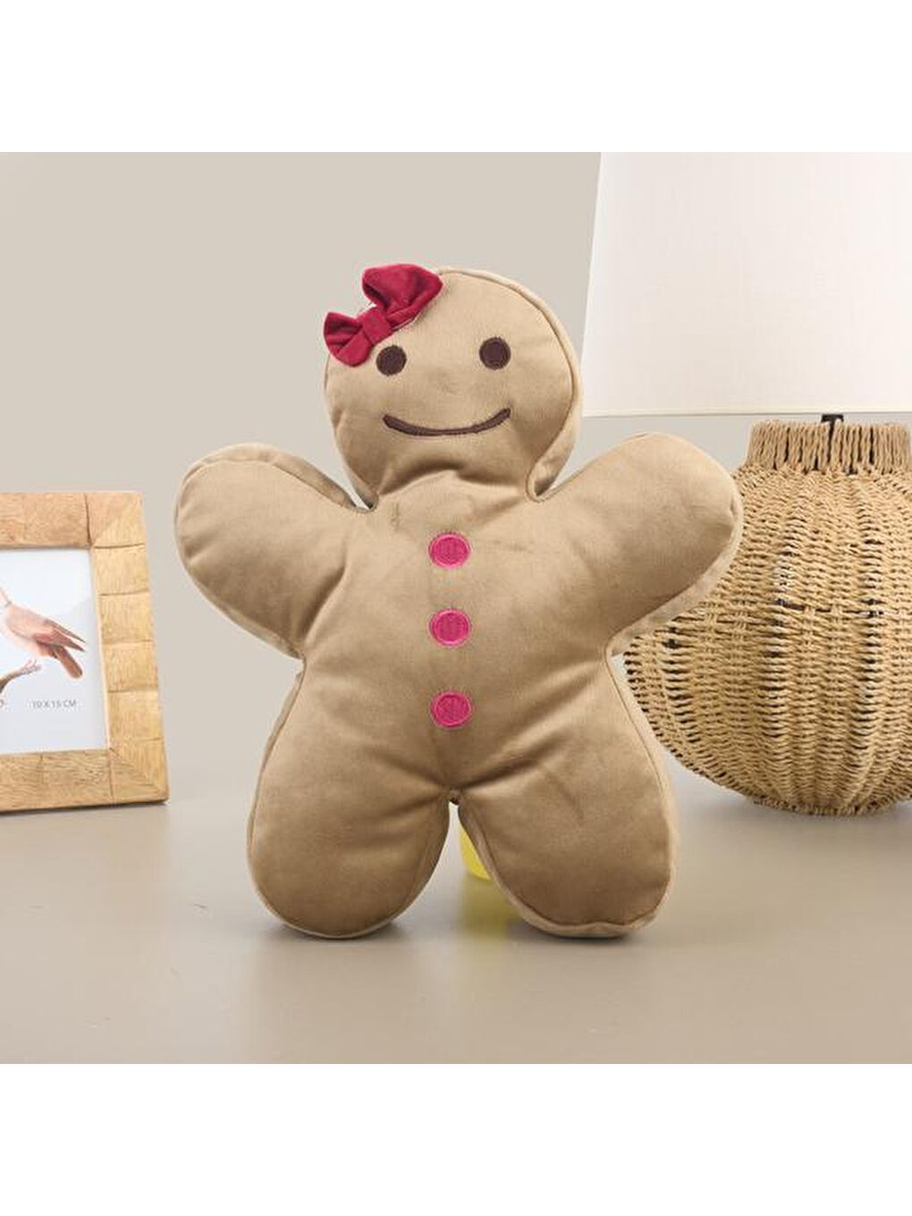 Soft Gingerbread Kız Figürlü Yastık - Kahverengi - 40x25 cm