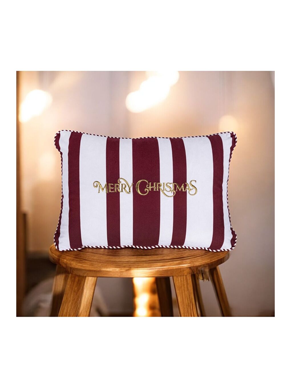 Yılbaşı Kırlent Kılıfı Bordo Beyaz  Zemin Minimal Merry Chrıstmas Nakış Desenli 40x60