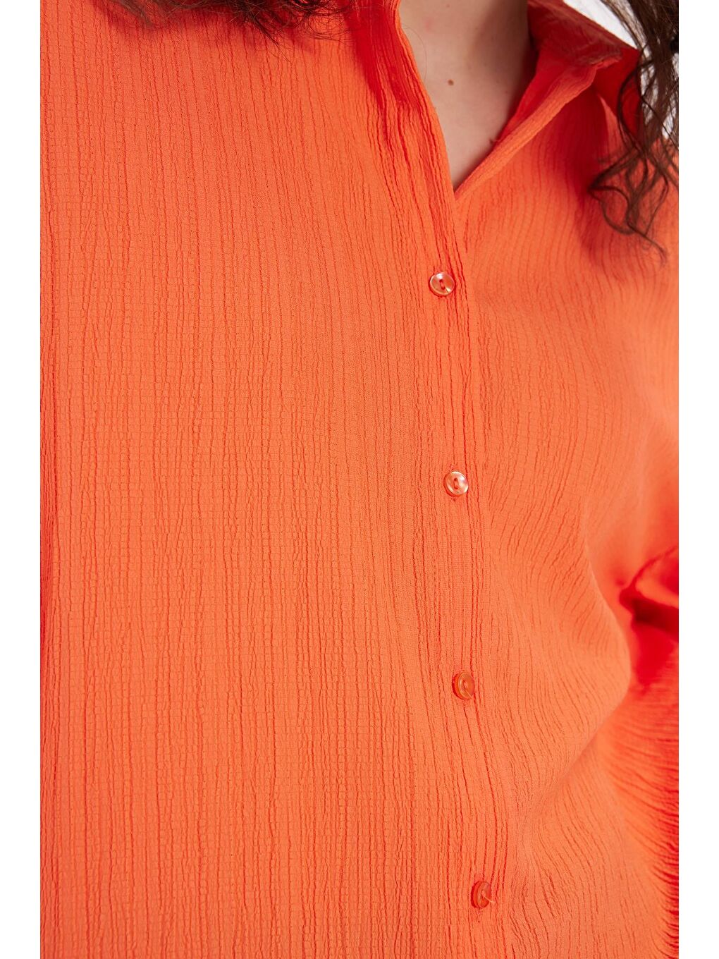 Kadın Oversize Geniş Kesim Bürümcük Pens Detaylı Uzun Kollu Dokulu Turuncu Gömlek-2