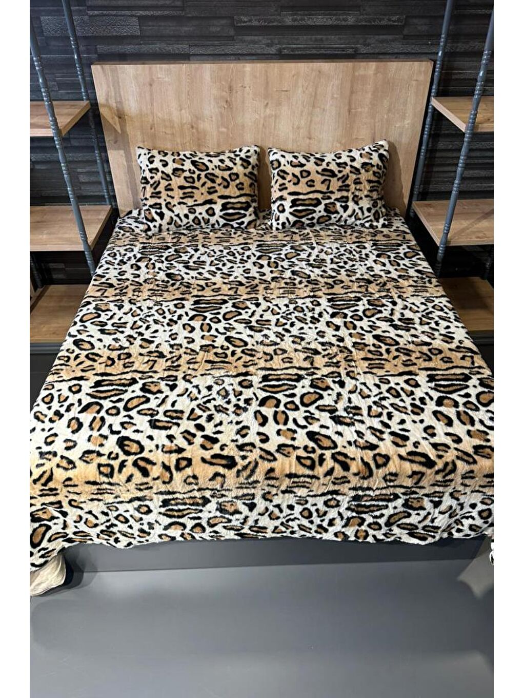 Karışık Leopar Tavşan Tüyü Çift Kişilik Yatak Örtüsü 220x240 Cm-1