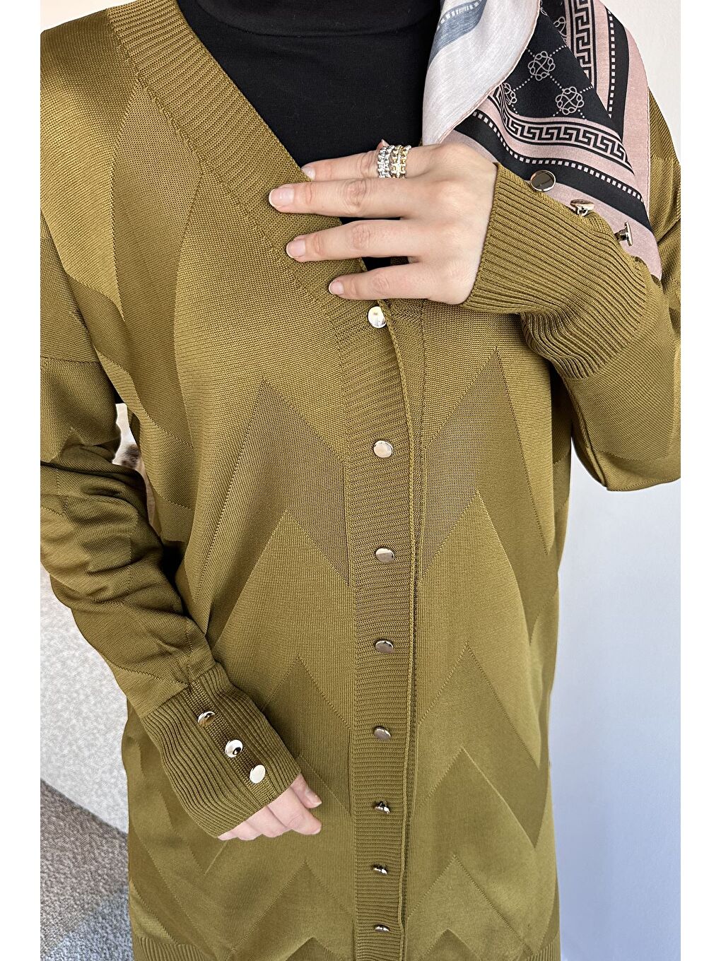 Yeşil Ön Düğmeli Desenli Tesettür Triko Hırka (m-l-xl Uyumludur)-7