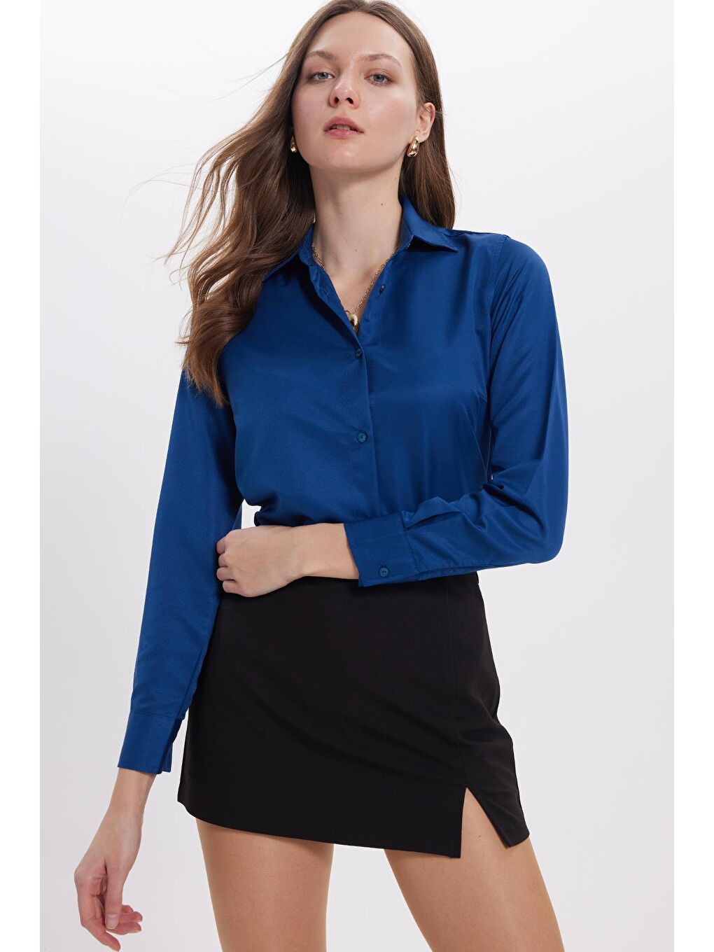 Kadın Slim Fit Dar Kesim Vücuda Oturan Uzun Kollu Lacivert Basic Gömlek-7
