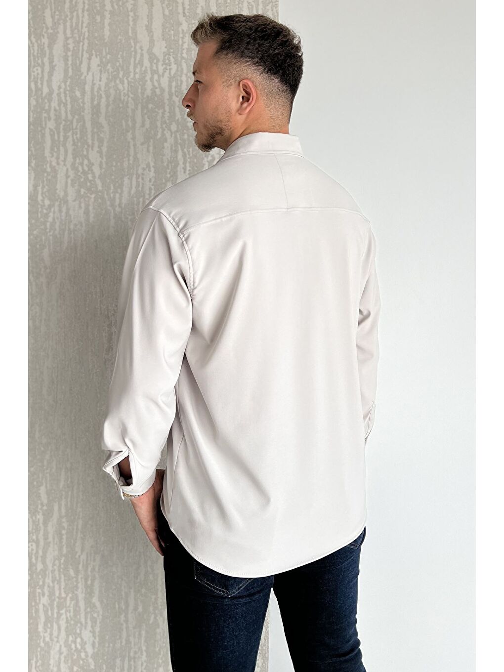 Bej Erkek Tek Cepli Uzun Kol Elastanlı Oversize Gömlek-2