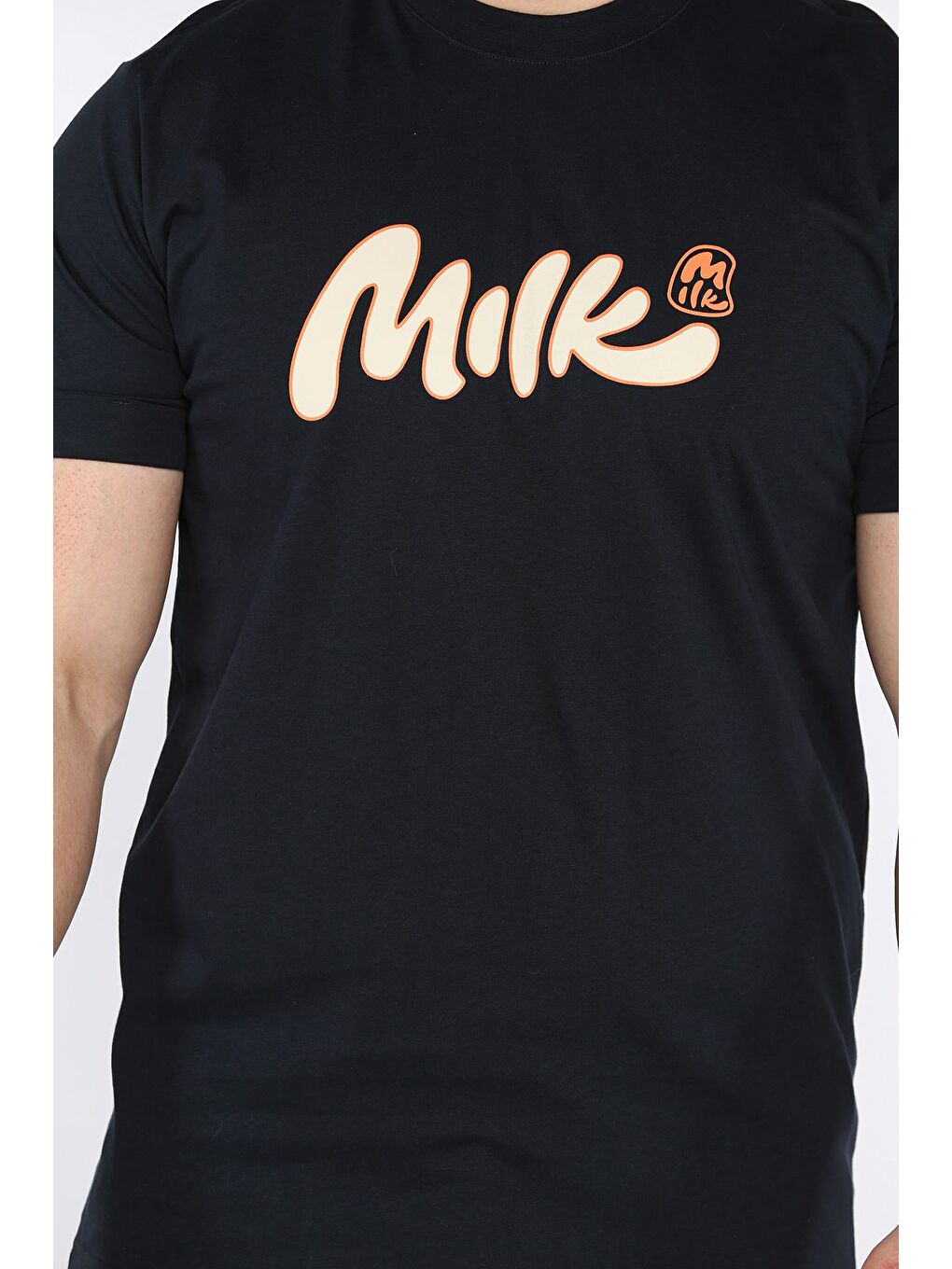 Lacivert Erkek Bisiklet Yaka Milk Baskılı Tişört-1