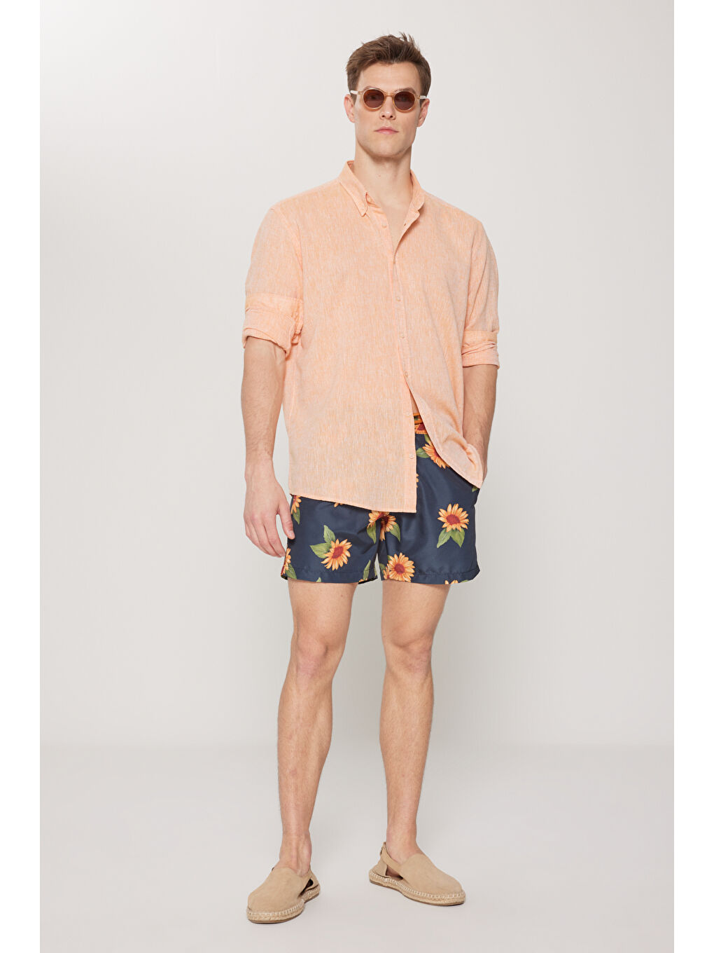 Erkek Haki Standart Fit Normal Kesim Cepli Hızlı Kuruyan Desenli Deniz Şortu-1