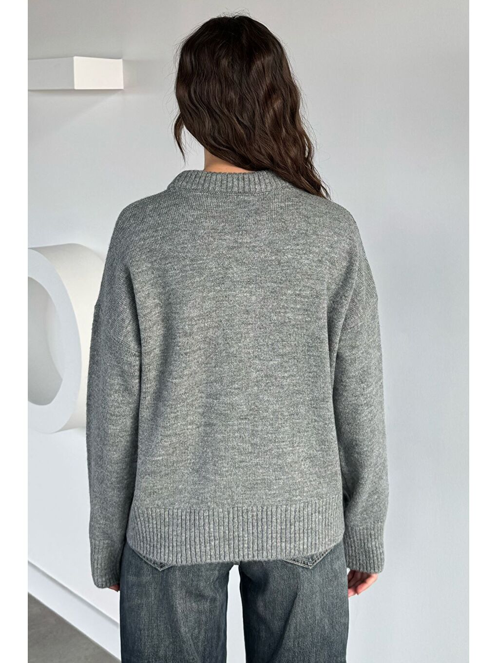 Gri Kadın Bisiklet Yaka Fular Aksesuarlı Triko Kazak-3