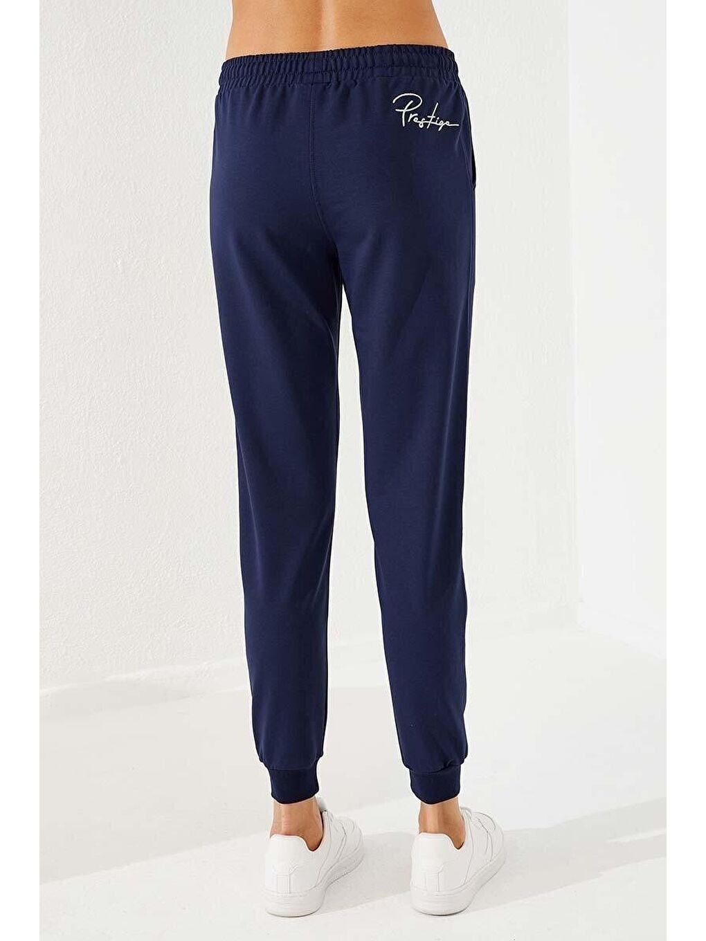 İndigo Yazı Nakışlı Jogger Rahat Form Manşetli Kadın Eşofman Alt - 94578-4