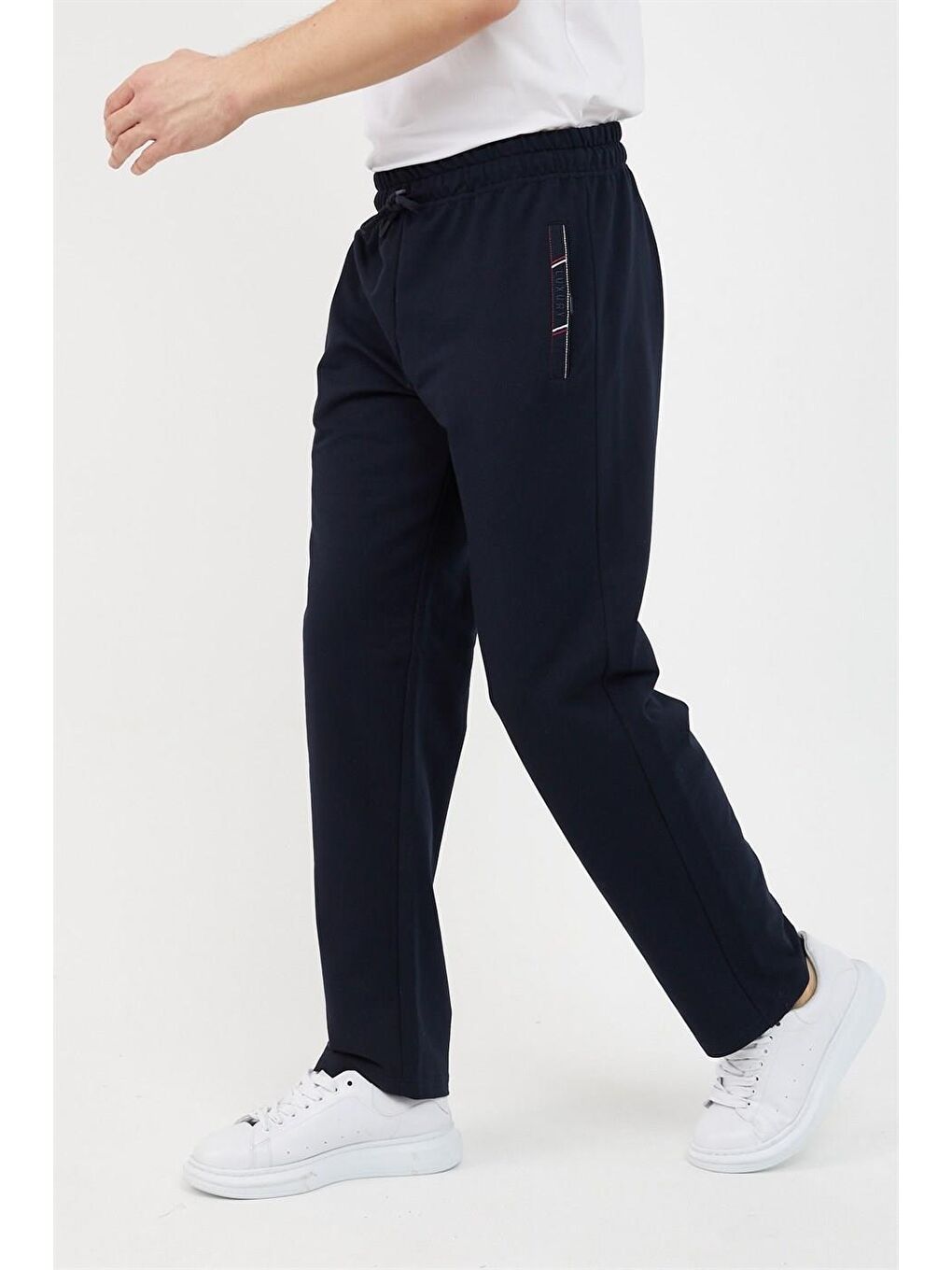 Lacivert Erkek Fermuar Cep Nakış Detaylı Düz Paça Rahat Kesim Eşofman Altı