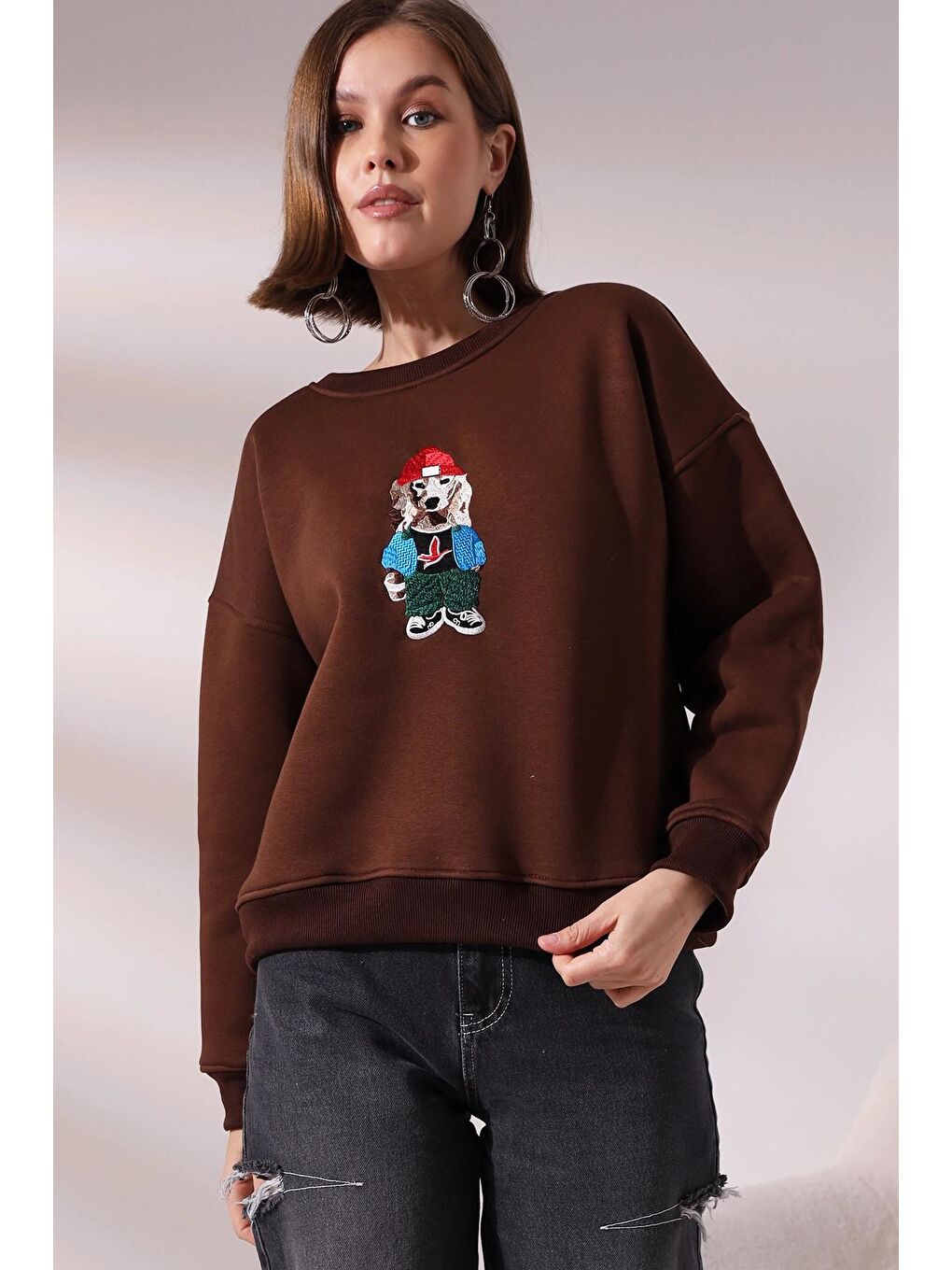 Kahverengi Köpek Baskılı Sweatshirt