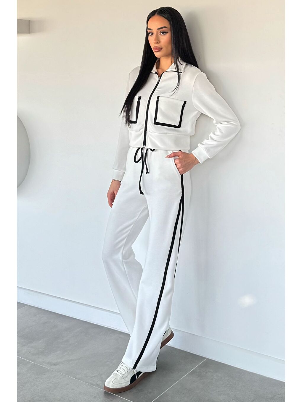 Ekru Kadın Ön Fermuarlı Çift Cepli Şerit Desenli Sweat Bel Lastikli Pantolon İkili Takım-1
