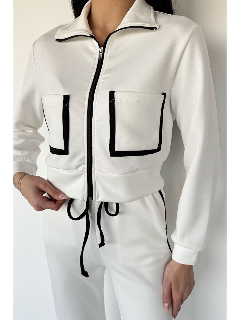 Ekru Kadın Ön Fermuarlı Çift Cepli Şerit Desenli Sweat Bel Lastikli Pantolon İkili Takım-3