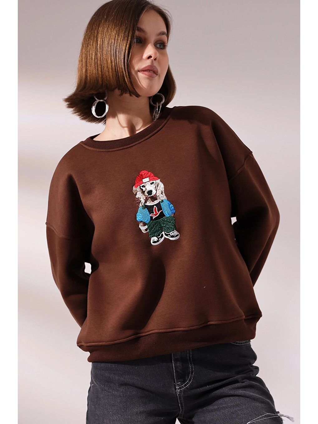 Kahverengi Köpek Baskılı Sweatshirt-4