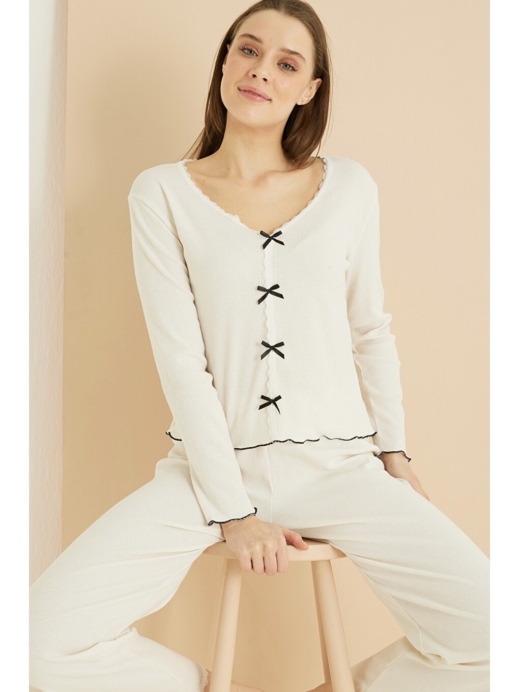 Ekru Dantelli Fiyonklu Fitilli Kaşkorse Örme Pijama Takım 7816