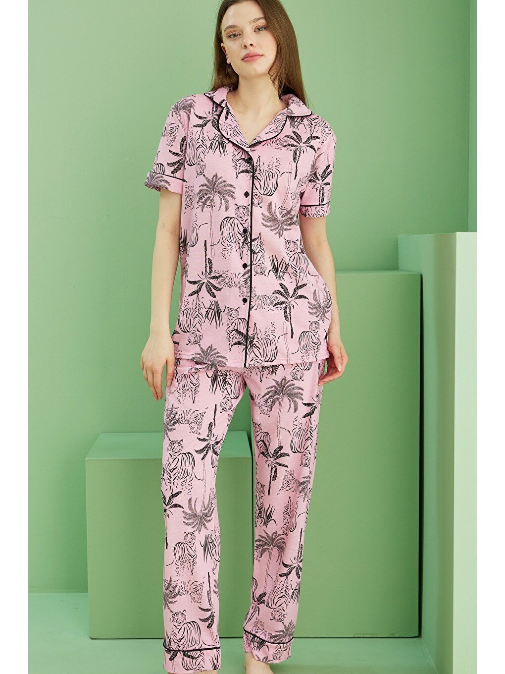 Karışık Kısa Kollu Düğmeli Biyeli Pijama Takım7817-1
