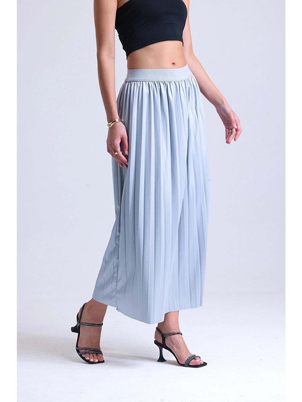 Mavi Saten Görünümlü Beli Lastikli Pileli Esnek Astarsız Uzun Kesim Etek-3