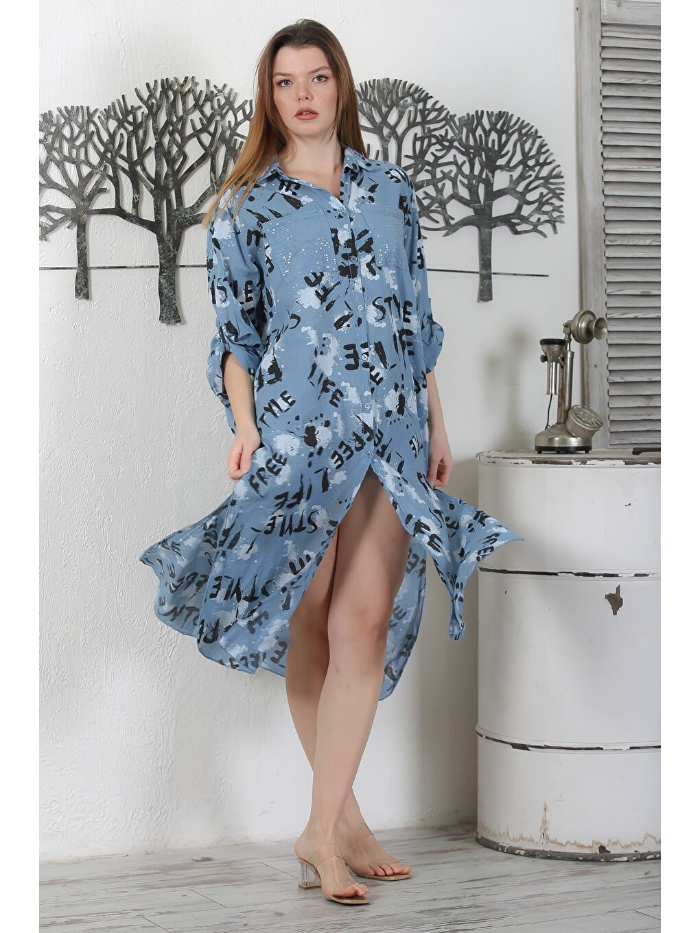 İtalyan Petrol Mavisi Düğmeli Uzun Kollu Desenli Çift Cepli Pul Payetli Dokuma Yazlık Elbise 130 65-1