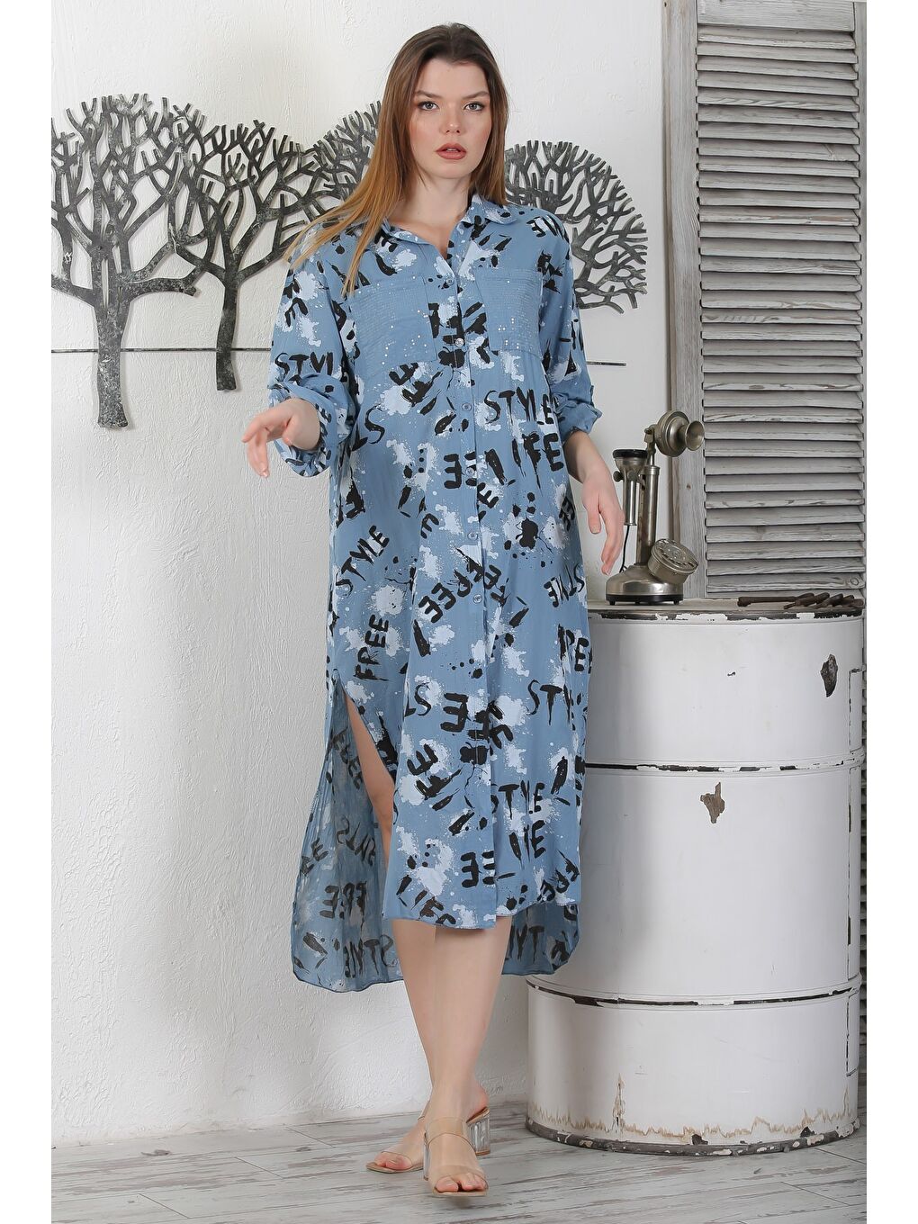 İtalyan Petrol Mavisi Düğmeli Uzun Kollu Desenli Çift Cepli Pul Payetli Dokuma Yazlık Elbise 130 65-3