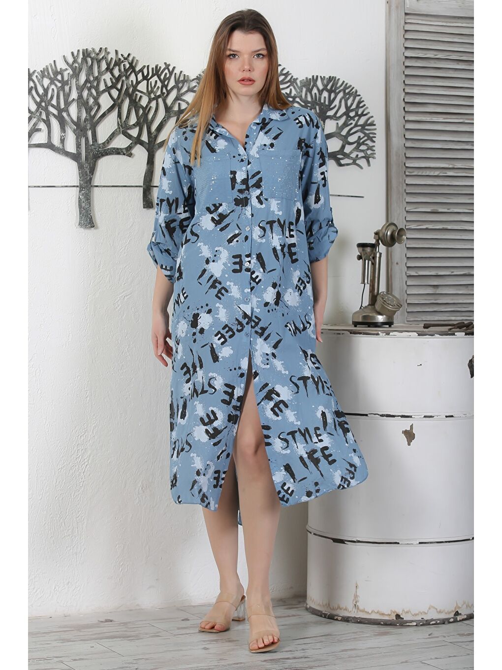 İtalyan Petrol Mavisi Düğmeli Uzun Kollu Desenli Çift Cepli Pul Payetli Dokuma Yazlık Elbise 130 65-4