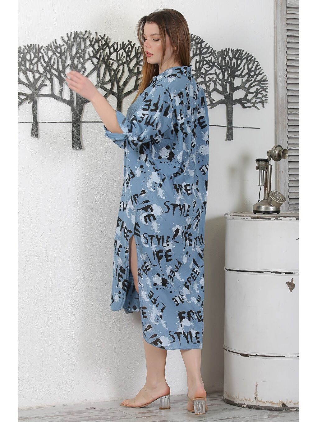 İtalyan Petrol Mavisi Düğmeli Uzun Kollu Desenli Çift Cepli Pul Payetli Dokuma Yazlık Elbise 130 65-6