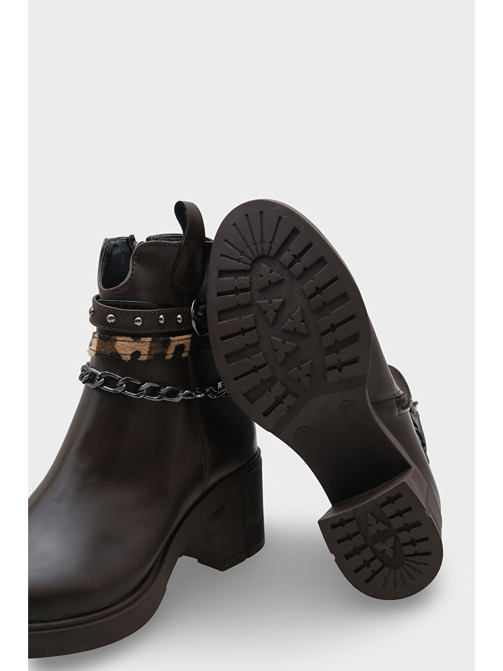 Kahverengi Meridith Metal Tokalı Kadın Bot-4