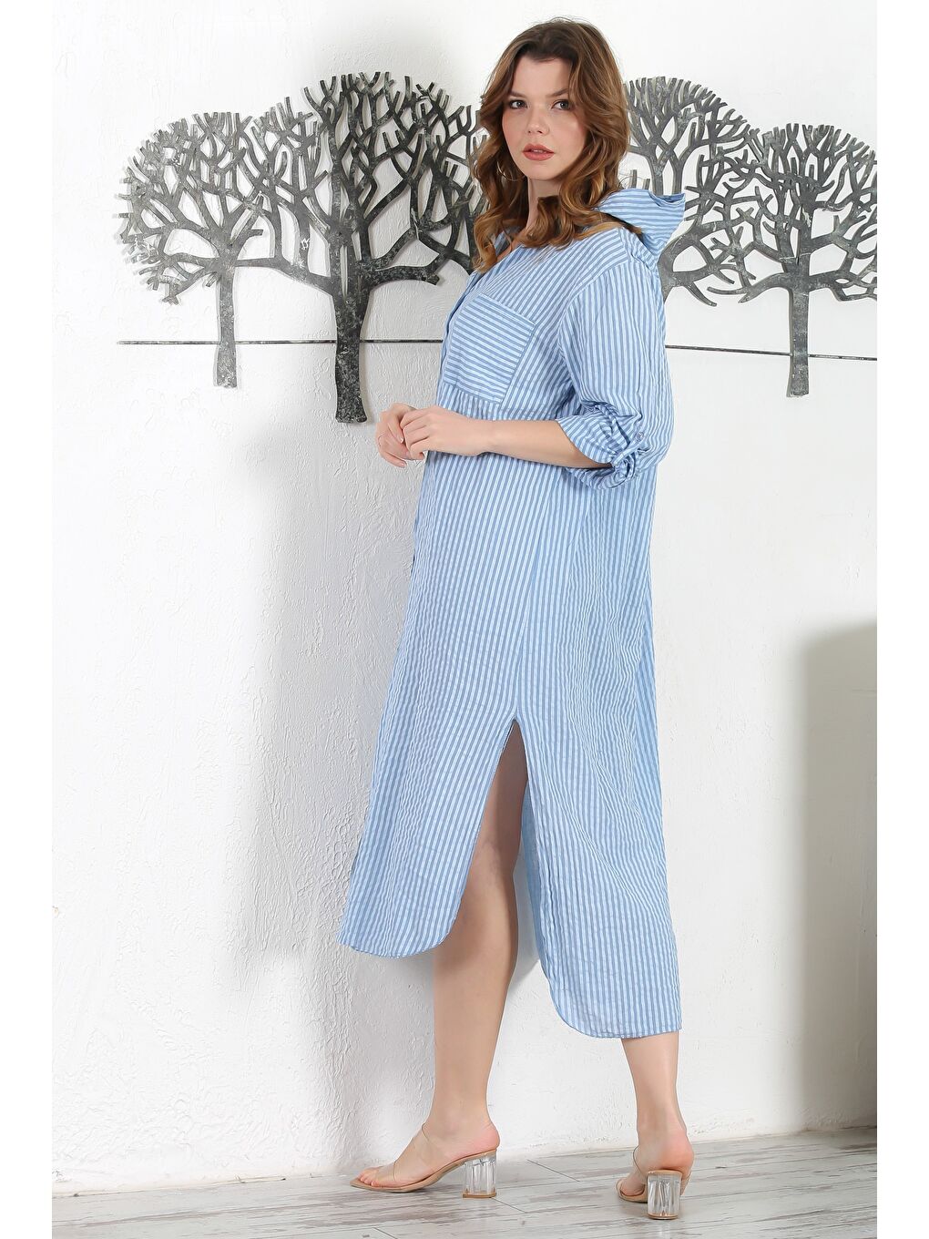 İtalyan Asker Yeşili Kapüşonlu Düğmeli Uzun Kollu Çizgili Çift Cepli Yırtmaçlı Dokuma Elbise 130 65-7