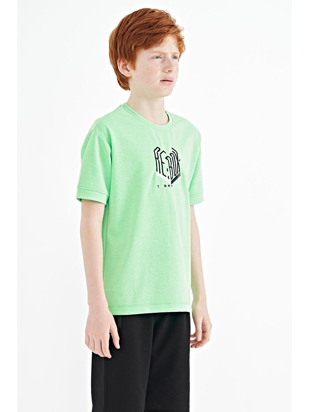 TOMMYLIFE Neonyeşil-Yeşil Neon Yeşil Yazı Nakışlı O Yaka Oversize Erkek Çocuk T-Shirt - 11151 - 4