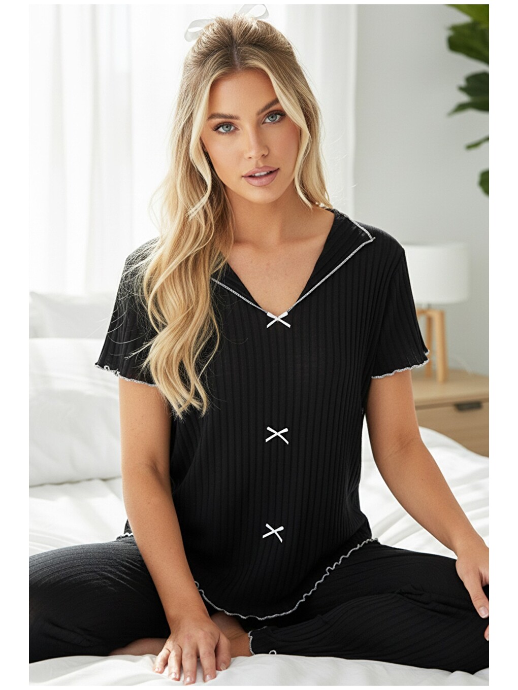 Siyah Mevsimlik İnce Fiyonklu Pijama Takım7879