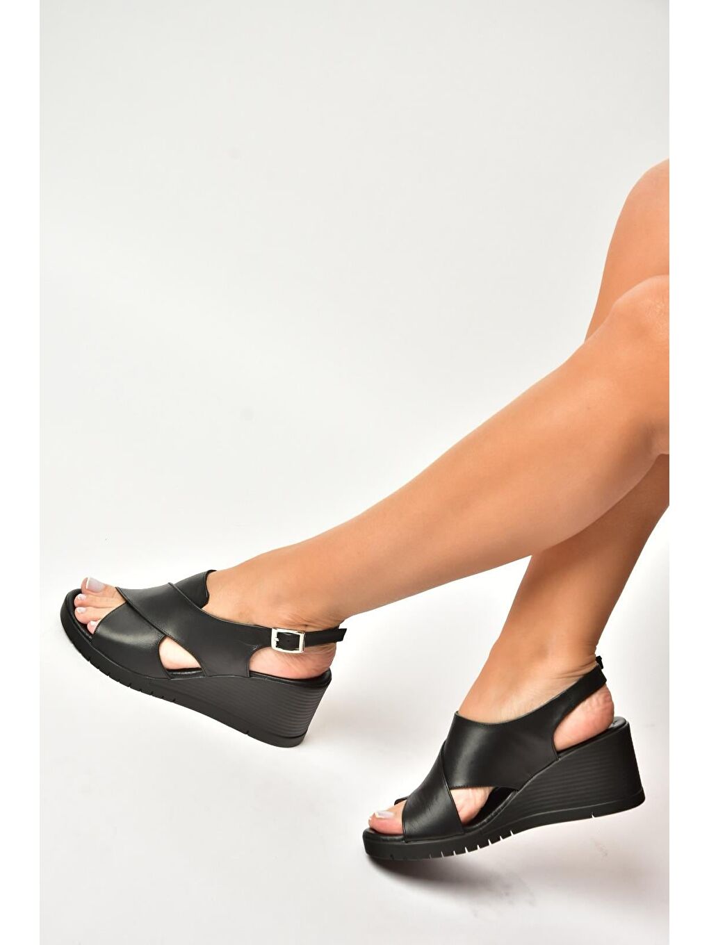 Siyah Kadın Sandalet Y555340503-1