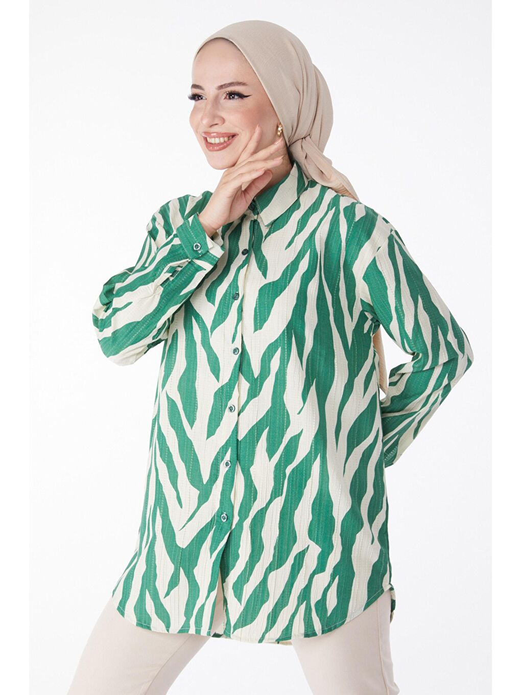 Gömlek Yaka Kadın Yeşil Desenli Gömlek - 25051-1