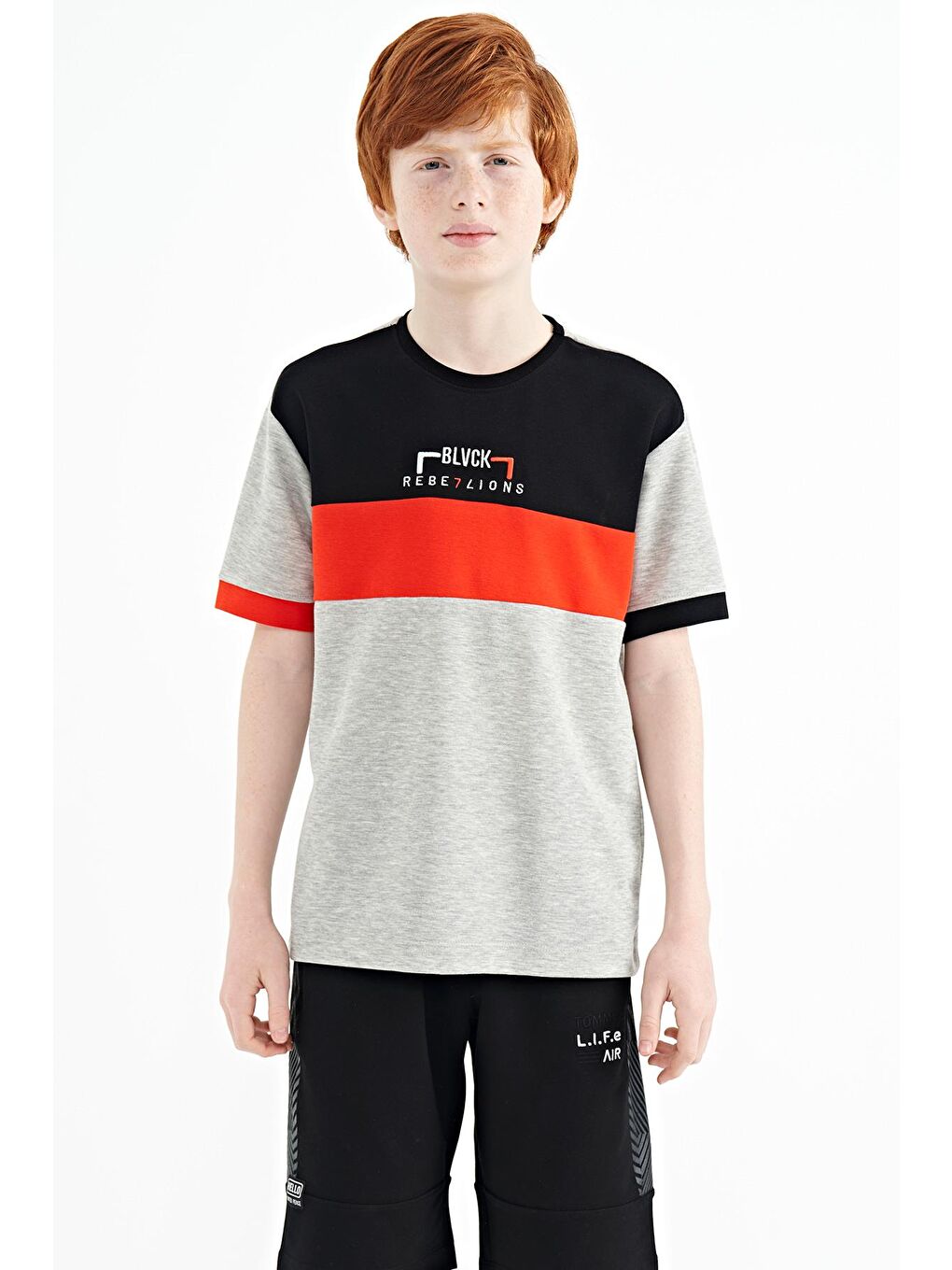 TOMMYLIFE Gri Melanj Renk Geçişli Nakışlı Oversize Erkek Çocuk T-Shirt - 11159